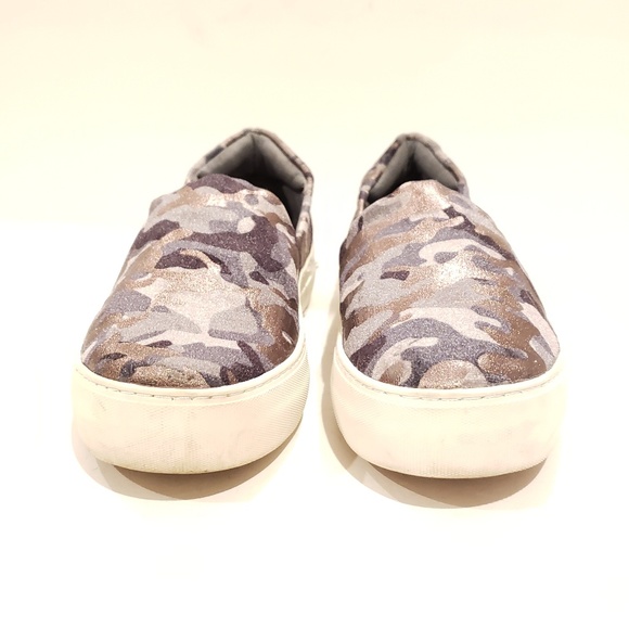 J slides slip on sneakers size 7 camo grey - Picture 2 of 7